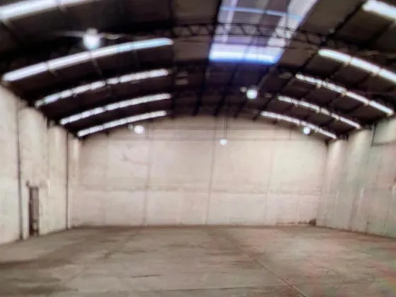 Bodega En Renta En Industrial Julian De Obregón, León, Gto.a 100m De Blvd. Morelos Con Oficinas