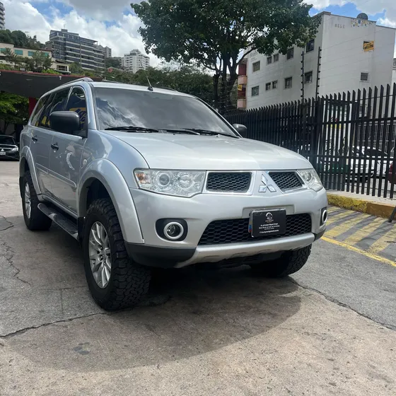 Mitsubishi Montero Glx