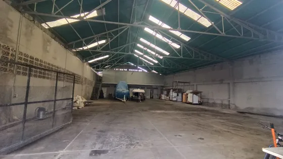 Galpón En Venta Av. Bolivar Maracay