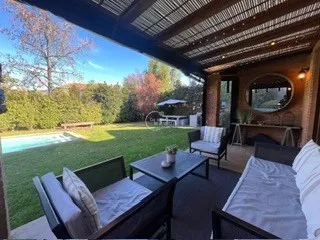 Casa En Venta De 7 Dorm. En Lo Barnechea