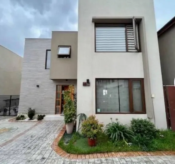 Casa En Venta De 3 Dorm. En Condominio En Puente Alto 