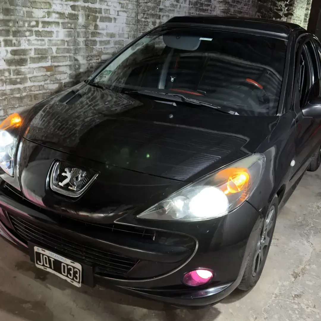 Peugeot 207 1.6 Xt