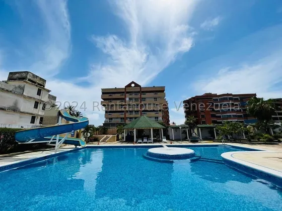 Yonny Silva Rentahouse Vende Hermoso Apartamento En Playa Sur Chichiriviche Rcys 25-13626