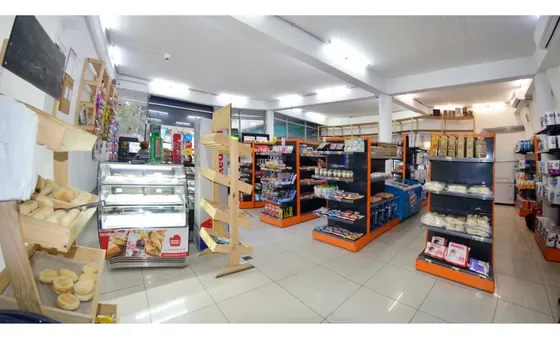 Minimarket Con Expendio De Alcoholes