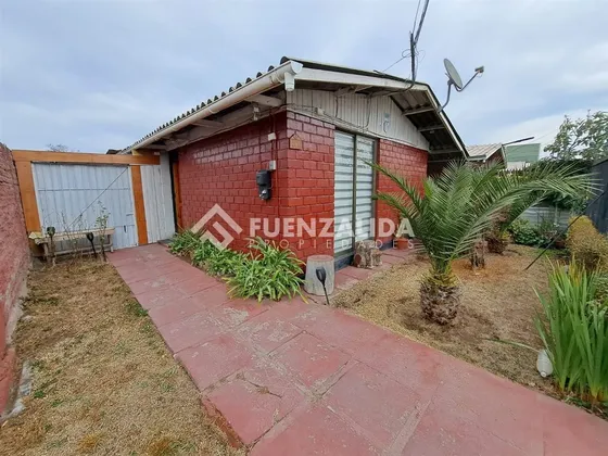 Casa En Venta De 2 Dorm. En Maipú