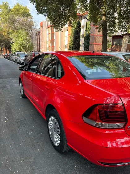 Volkswagen Vento 1.6 Starline At
