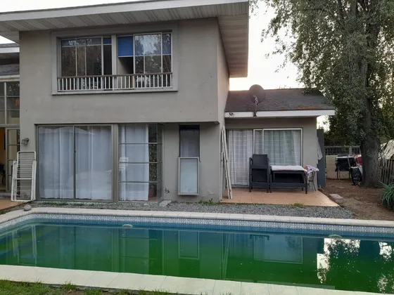 Parque Cousiño Macul, Casa Familiar