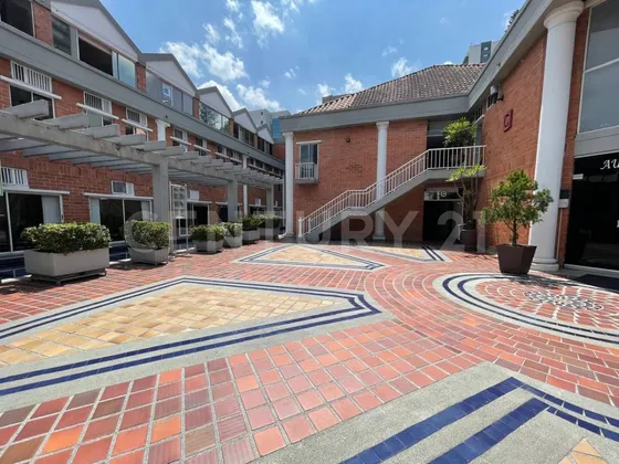 Vendo Oficina En Medellín, Barrio El Poblado, Sector Oviedo