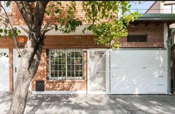 Duplex 3 Amb. Con Garaje Pasante! Imperdible!