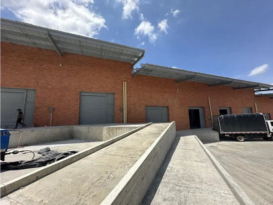 Se Vende Bodega Comercial Parque Logístico Armenia