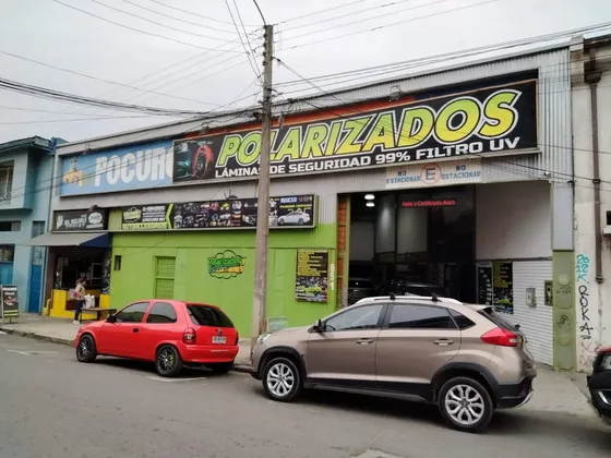 2 Locales Comerciales En Calle Pocuro (74512)