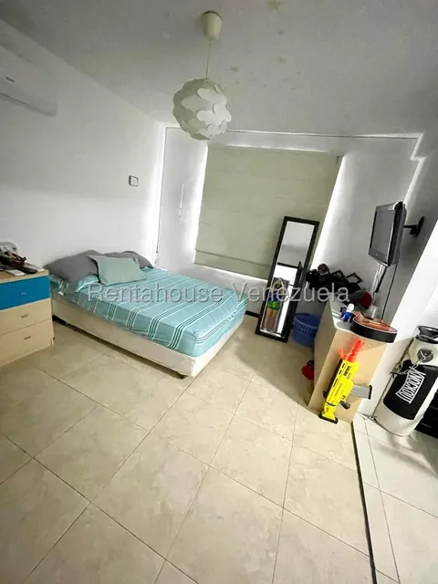 Sorangel Vargas Alquila Bella Casa Moderna En Excelente Urbanismo, Conectado A Planta Electrica. Colinas De Viento Zona Este Barquisimeto Mls #25-24245