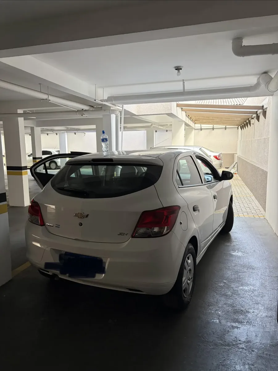 Chevrolet Onix 2018 1.0 Joy 5p — foto 2