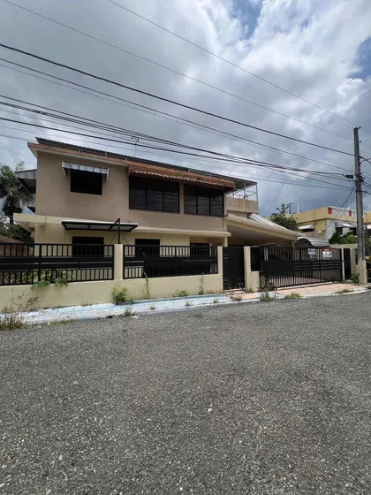 Vendo Casa En La República De Colombia De 6 Habitaciones