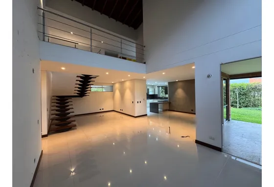 Casa En Renta Unidad Cerrada Ubicada En Envigado Loma Del Escobero
