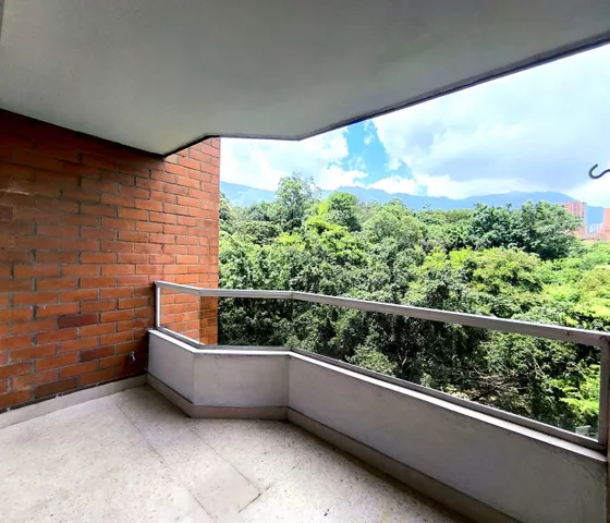 Apartamento En Venta Poblado Santa María De Los Angeles Medellín