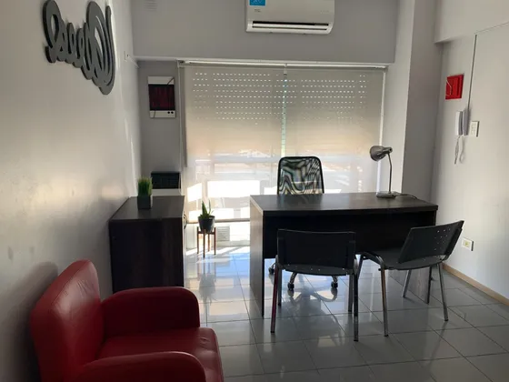 Alquiler De Excelente Consultorio Centrico 
