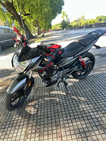Rouser Ns 125