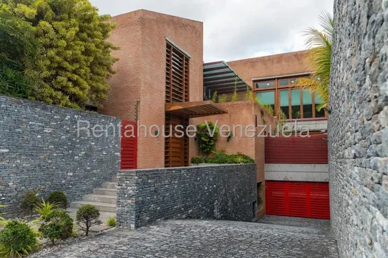 Venta Casa Caracas Los Chorros Calle Cerrada Piscina Planta Eléctrica Vigilancia 24/7 / 26-18957 Csa