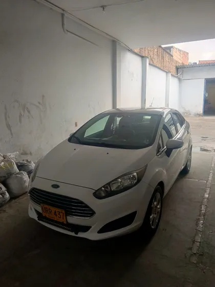Ford Fiesta 1.6 Sportback Se Mecánica
