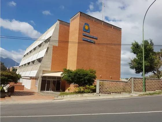 Vendo Local Comercial 58m2 Lomas Del Sol 3707