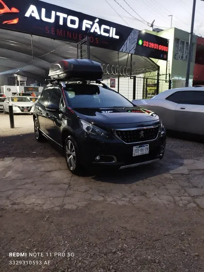 Peugeot 2008 1.2 Puretech Allure Pack