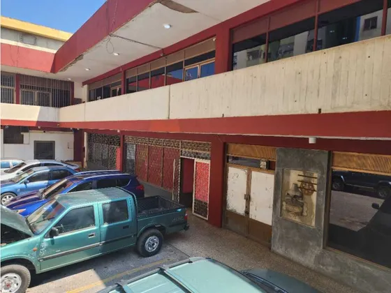 Se Vende Local 98m2 5h/1b/ E Público C.c Vista Mar