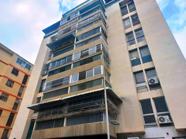 Apartamento En Montalbán I En Caracas De 3 Habitaciones Más Servicio