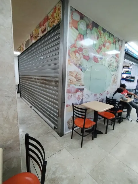 Alquilo Local Comercial Parque Carabobo. La Candelaria 18m2