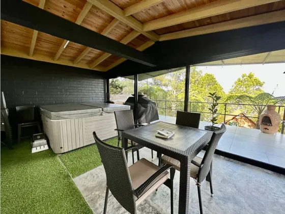 Casa En Arriendo Amoblado En Medellín Alto De Palmas 
