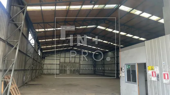 Galpón Comercial Con Oficina En Quilicura - Ruta 5