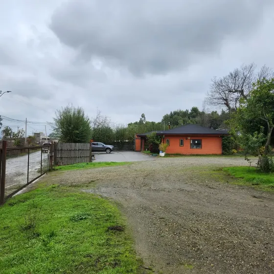 Oficinas Y Galpon En 7500 M2 De Terreno