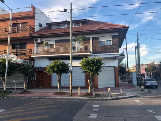 Oportunidad! Venta De Depto Tipo Casa, Gerli, Avellaneda
