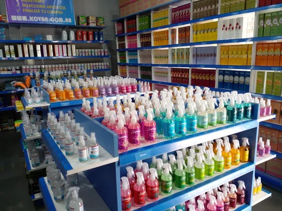 Venta De Productos Saphirus, Limpieza Y Amueblamientos Del Local.