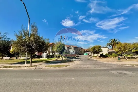 Casa 4 Dormitorios Con Acceso A La Laguna