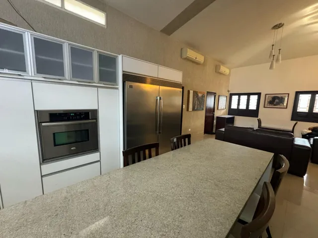 (gb989) En Venta Quinta En Guaparo Con Calle Cerrada