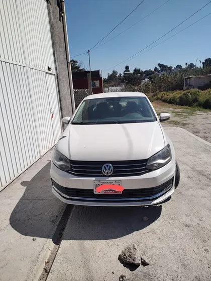 Volkswagen Vento 1.6 Confortline Mt