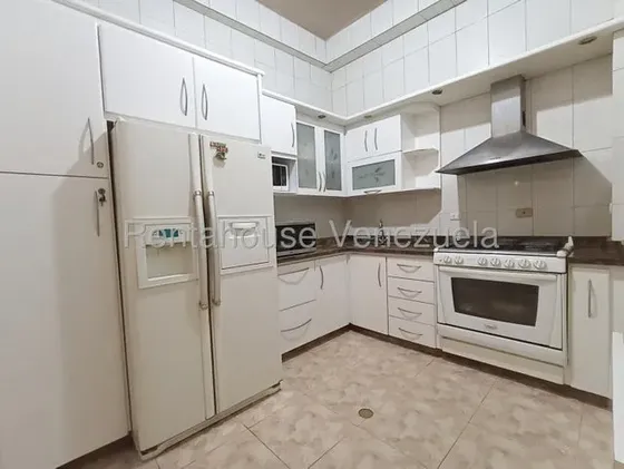 Casa En Venta Urb Los Overos Maracay 26-1757 Avel