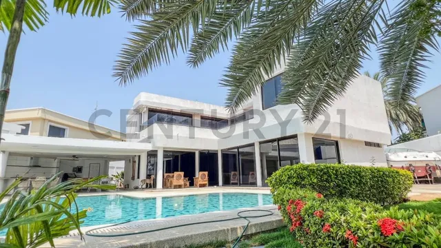 Casa En Venta Las Villas Lecheria