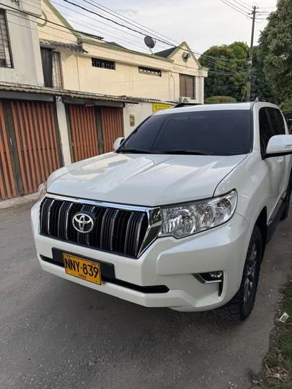 Toyota Prado 2.7 Txl Diesel 7 Puestos