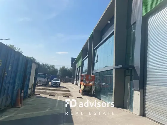 Arriendo De Bodegas En Centro Logístico 1618 M2 - Quilicura