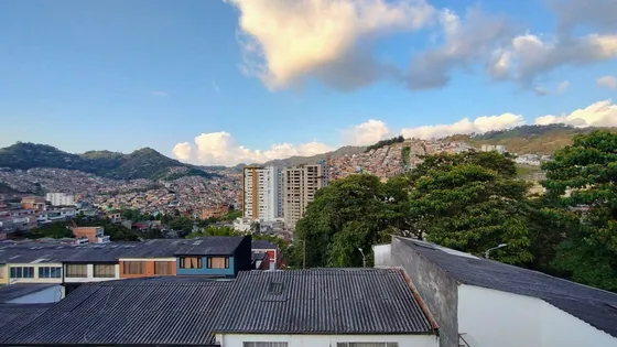 Casa En Venta Sector La Leonora/manizales (279060720).