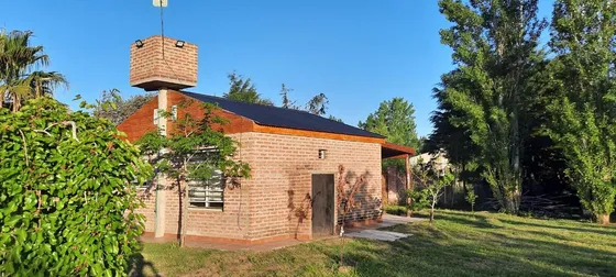 Casa Quinta En Venta - 2 Dormitorios 2 Baños - 900mts2 - San Vicente 