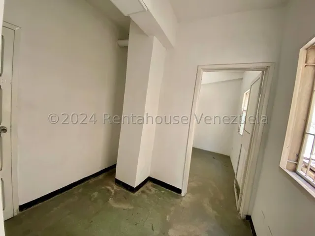 Sorangel Vargas Alquila Comoda Oficina Ubicacion Estrategica En El Centro De Barquisimeto Mls #25-3848