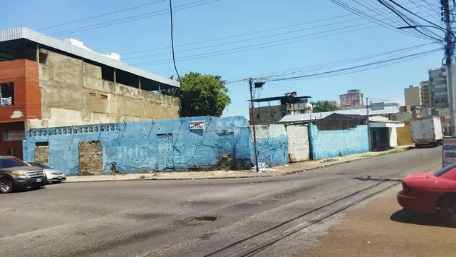 Lote De Terreno Ubicado En El Centro De Pto Lacruz 