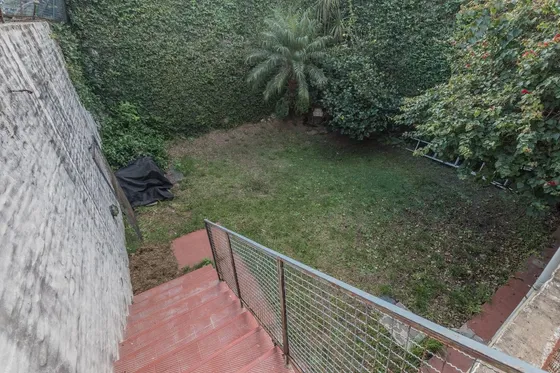 Venta Casa 5 Amb, Parque Y Garage  (permuta) - Parque Avellada  Apto Credito