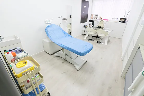 Venta Clinica Edifico Completo Los Proceres