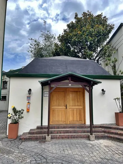 Casa En Conjunto Al Norte De Bogotá. Área 265 M2