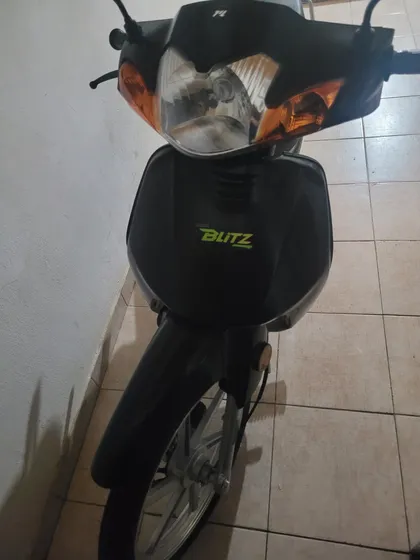 Motomel Blitz 110 V8