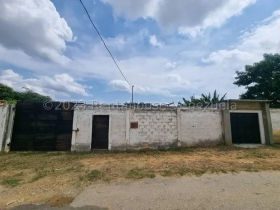 Milagros Inmuebles Terreno Venta Cabudare Lara La Piedad Norte Economica Residencial Economico Comercial Código Inmobiliaria Rent-a-house  25-7370